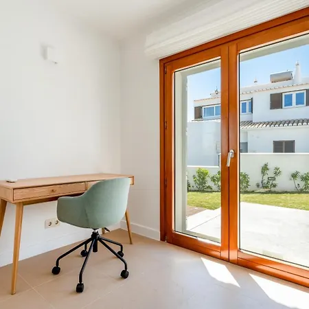בית נופש Maya Luxurious House With Pool By Lovelystay *