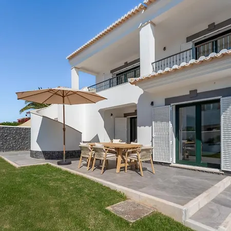 Maya Luxurious House With Pool By Lovelystay בית נופש Senhora da Luz