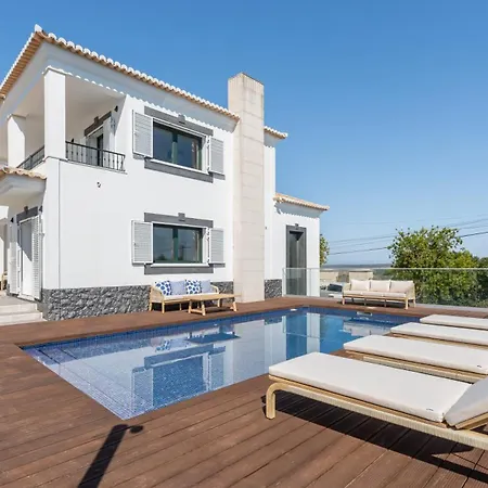 Maya Luxurious House With Pool By Lovelystay Senhora da Luz