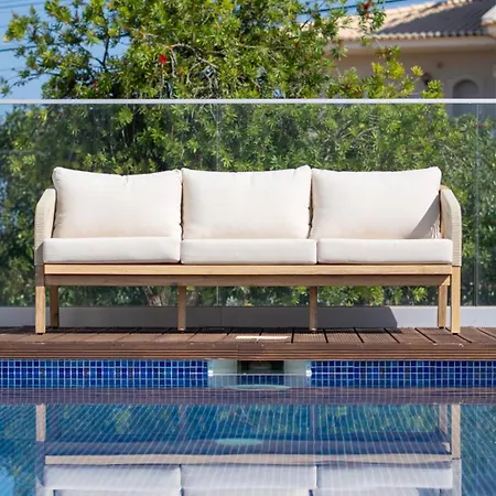 בית נופש Maya Luxurious House With Pool By Lovelystay *