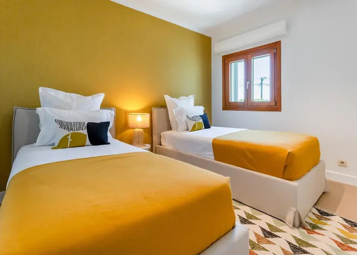 Maya Luxurious House With Pool By Lovelystay *