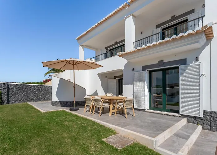 Maya Luxurious House With Pool By Lovelystay Holiday home Praia Da Luz