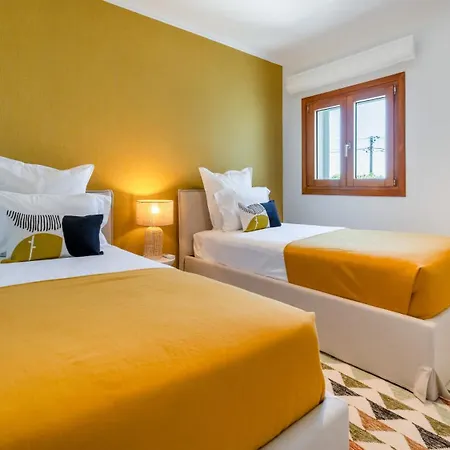 Maya Luxurious House With Pool By Lovelystay *