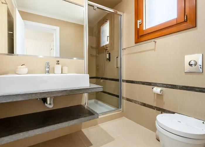 Maya Luxurious House With Pool By Lovelystay Luz