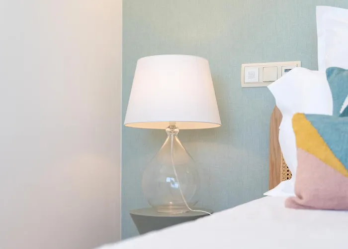 Maya Luxurious House With Pool By Lovelystay Semesterbostad *