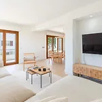 Maya Luxurious House With Pool By Lovelystay * Luz