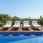 Feriehus Maya Luxurious House With Pool By Lovelystay *
