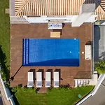 Feriehus Maya Luxurious House With Pool By Lovelystay